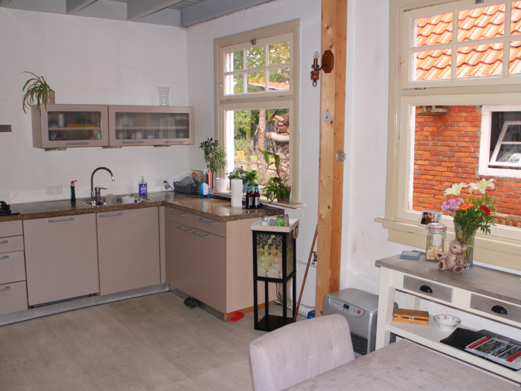Dorpsstraat 16